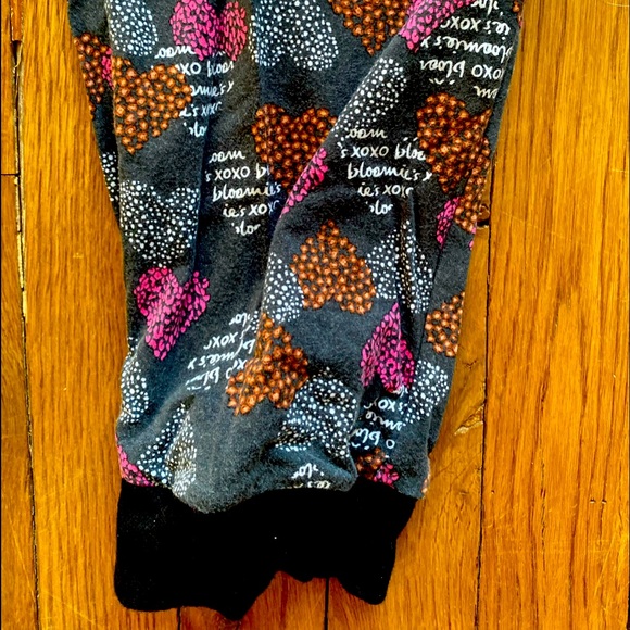 Bloomies 2 piece pajama loungewear. EUC!! - Picture 5 of 5